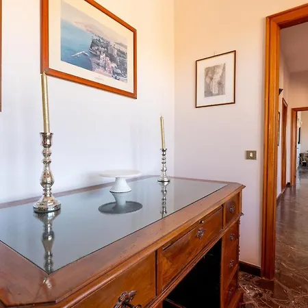 Casa Leo