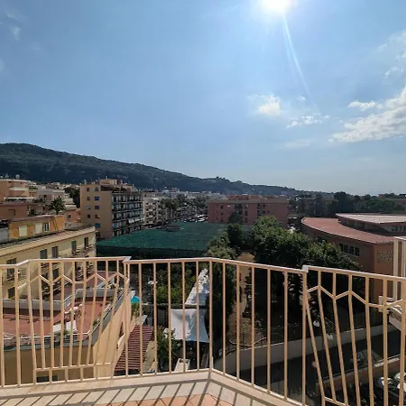 Casa Leo Διαμέρισμα Σορέντο